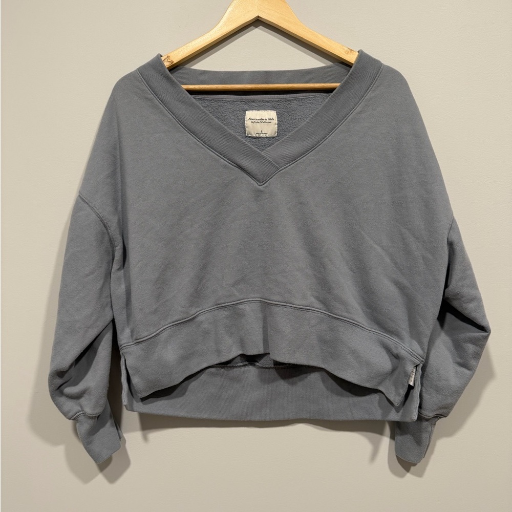 Abercrombie & Fitch Soft Gray V-Neck Pullover